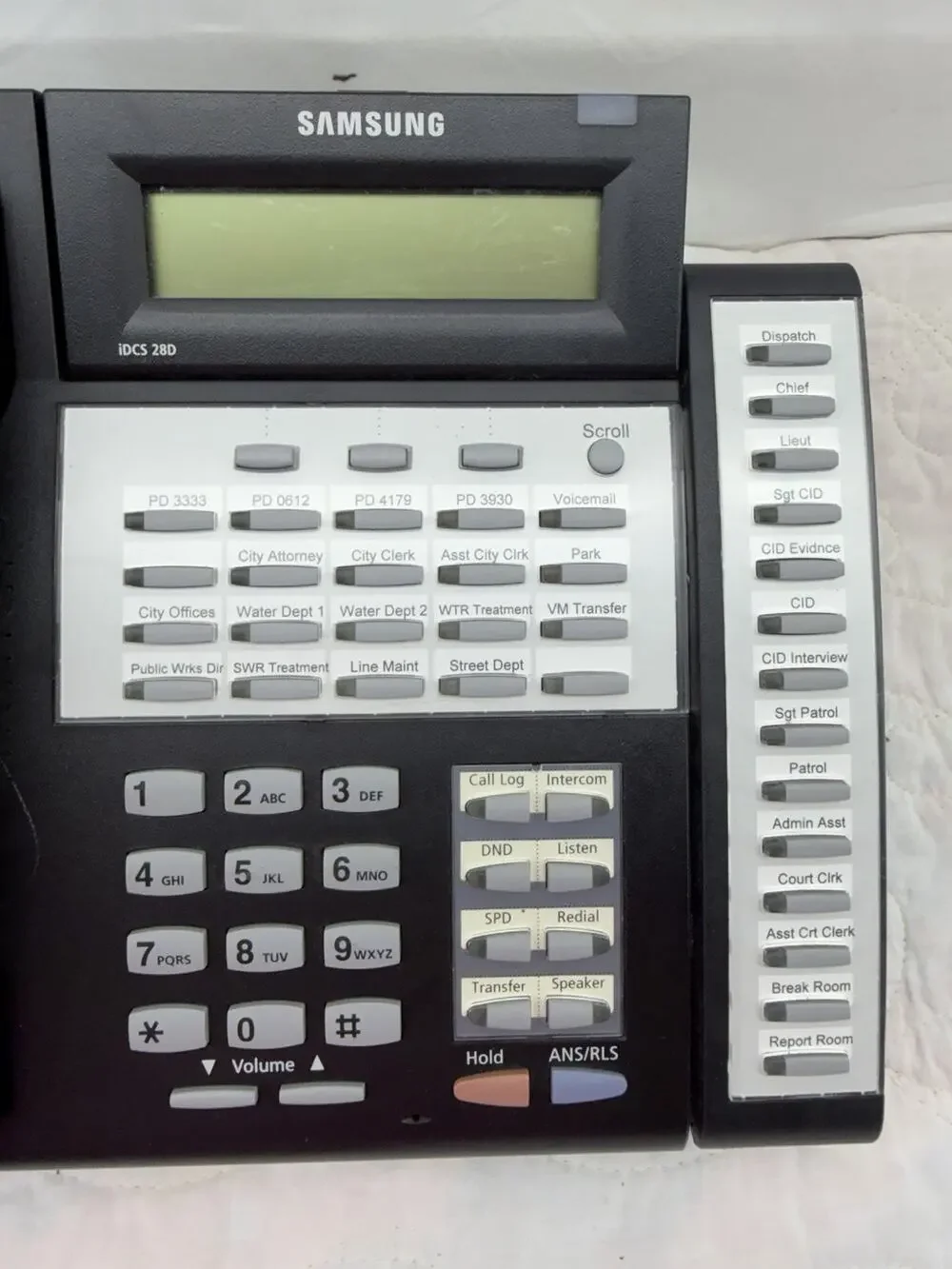 Samsung Falcon iDCS 28D Speaker Telephone with 28 Button Display